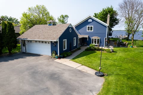 Niobe Shore, Oshkosh WI, EAA, Airventure Oshkosh