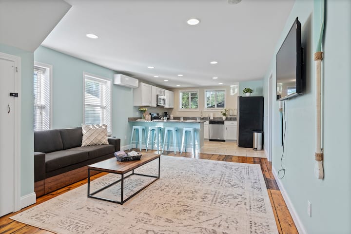 Oob 3br Retreat | Hot Tub, Grill & Walk To Beach - Old Orchard Beach, ME