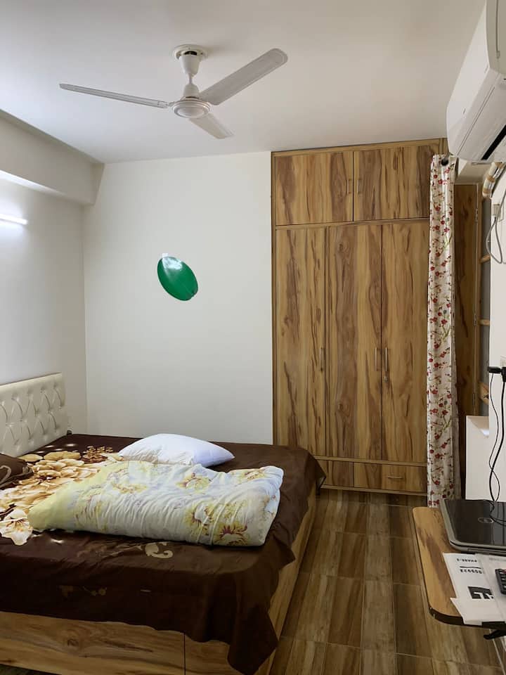 Lively Flat All Amenities. - Bhiwadi