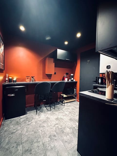 Popular Airbnb listing: Private Cinema – Lorient Center – Quiet & Comfortable in Lorient
