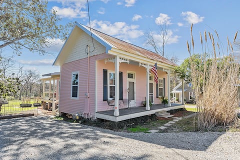 Jasperilla Pink House