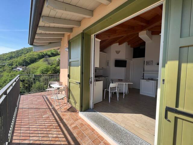 Eliland Lake View con piscina gallery image 5