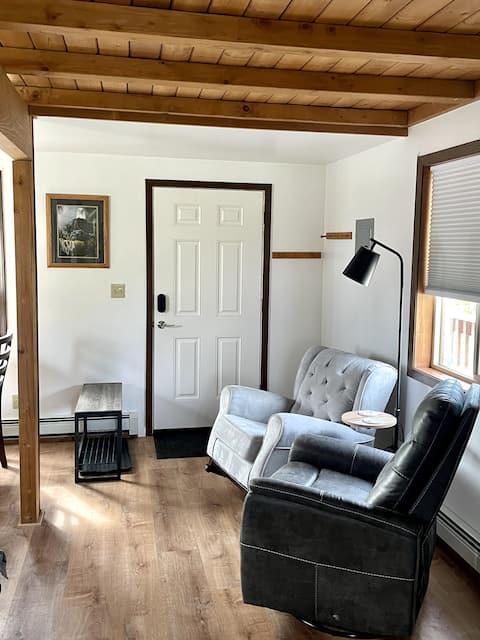 Top performing Airbnb: Peaceful Acres Cabin 2 - Eagles Nest in Kenai Peninsula