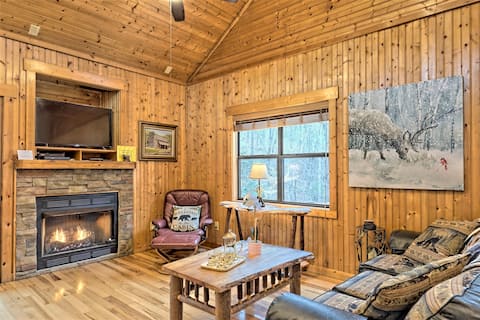 Successful Airbnb property: 2 Bd/2 Bath/King/Hot Tub/PoolTable/Dog Ok/4 TV's in Sautee Nacoochee
