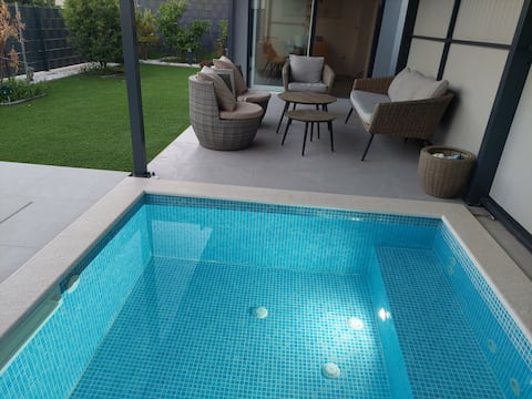 Unique Spa Aprtment garden - private heated pool