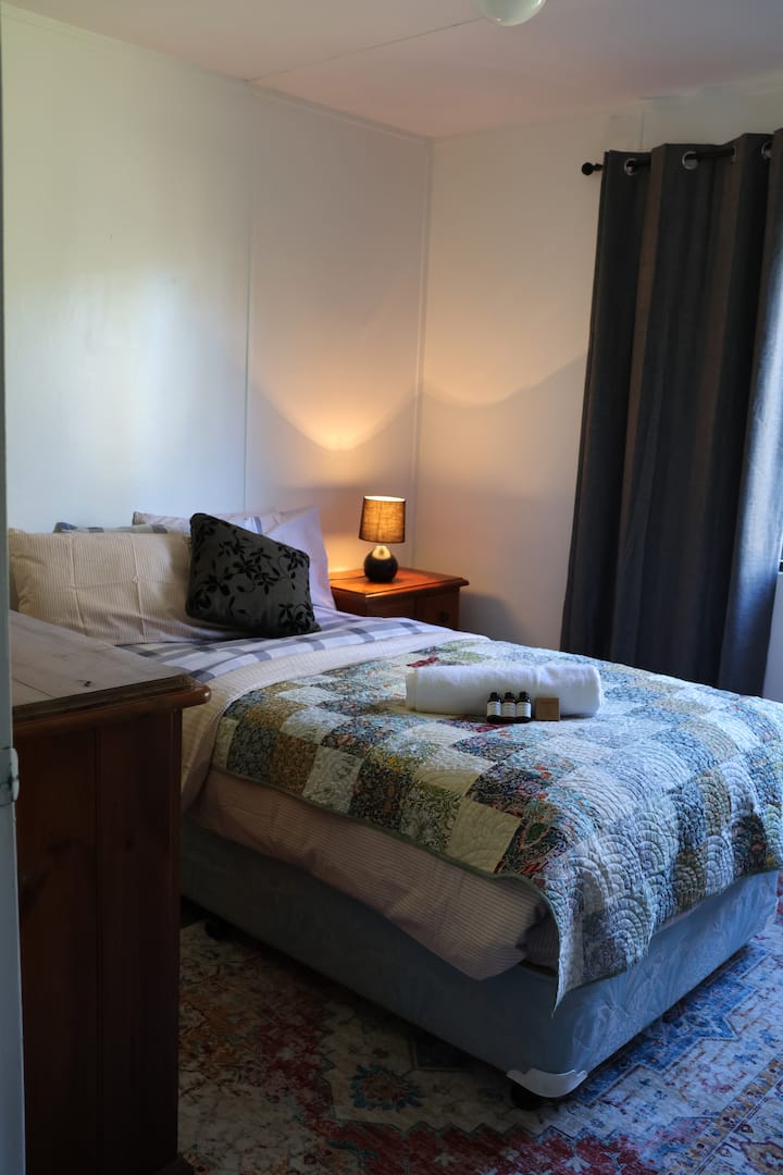 საძინებელი 1