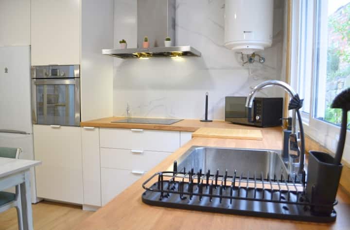 Casa Mantelas, En El Centro De Vigo. - Vigo