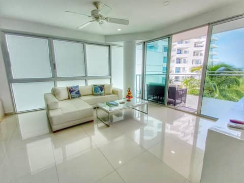 Popular Airbnb listing: Oceanfront apartment in La Boquilla