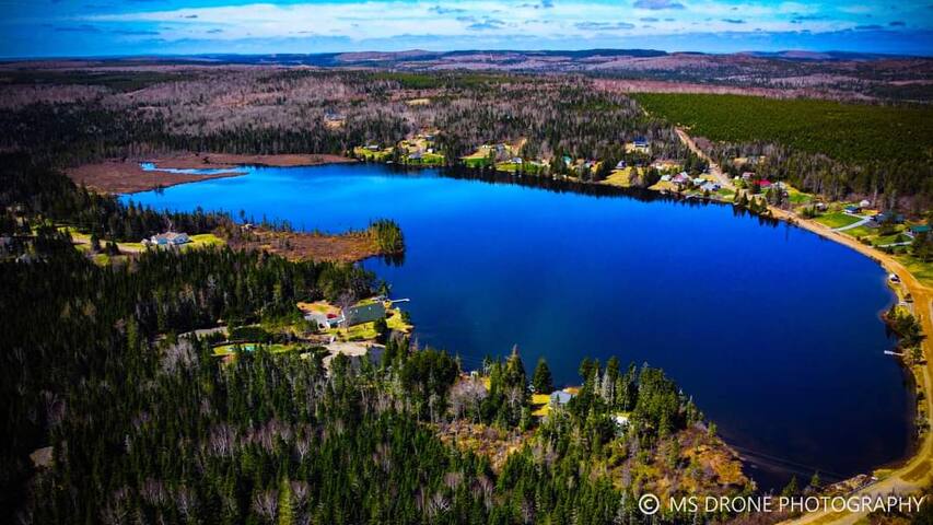 Trails End Lodge Fundy National Park area HOT TUB gallery image 3