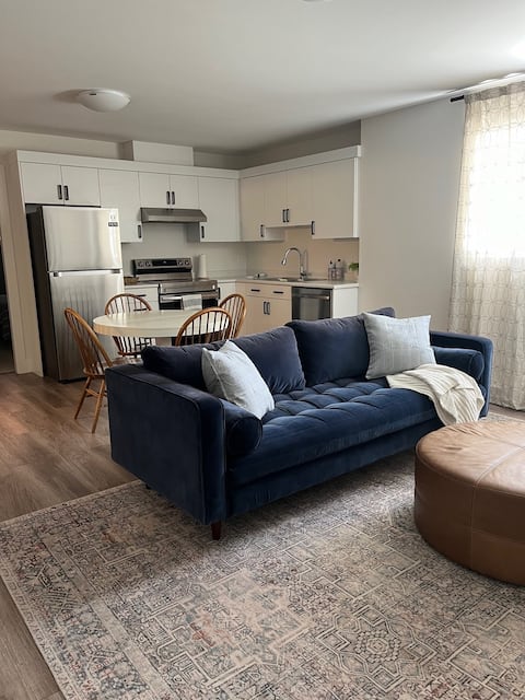 Popular Airbnb listing: Urban Mountain Retreat in Greater Vancouver