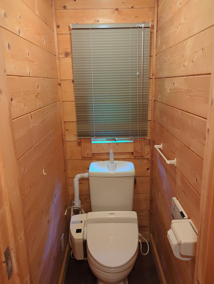 ウォシュレット付きトイレ