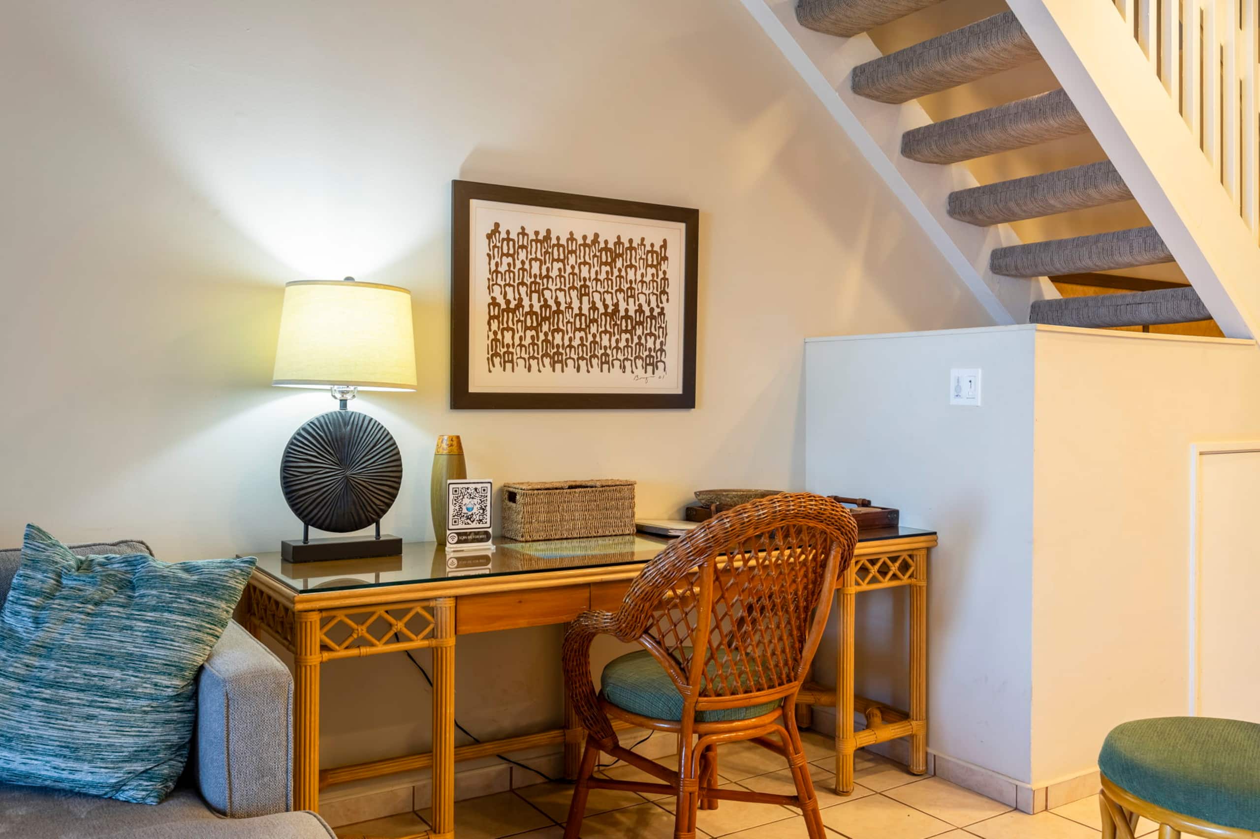 Oceanfront spacious condo, updated, private beach - Image 13