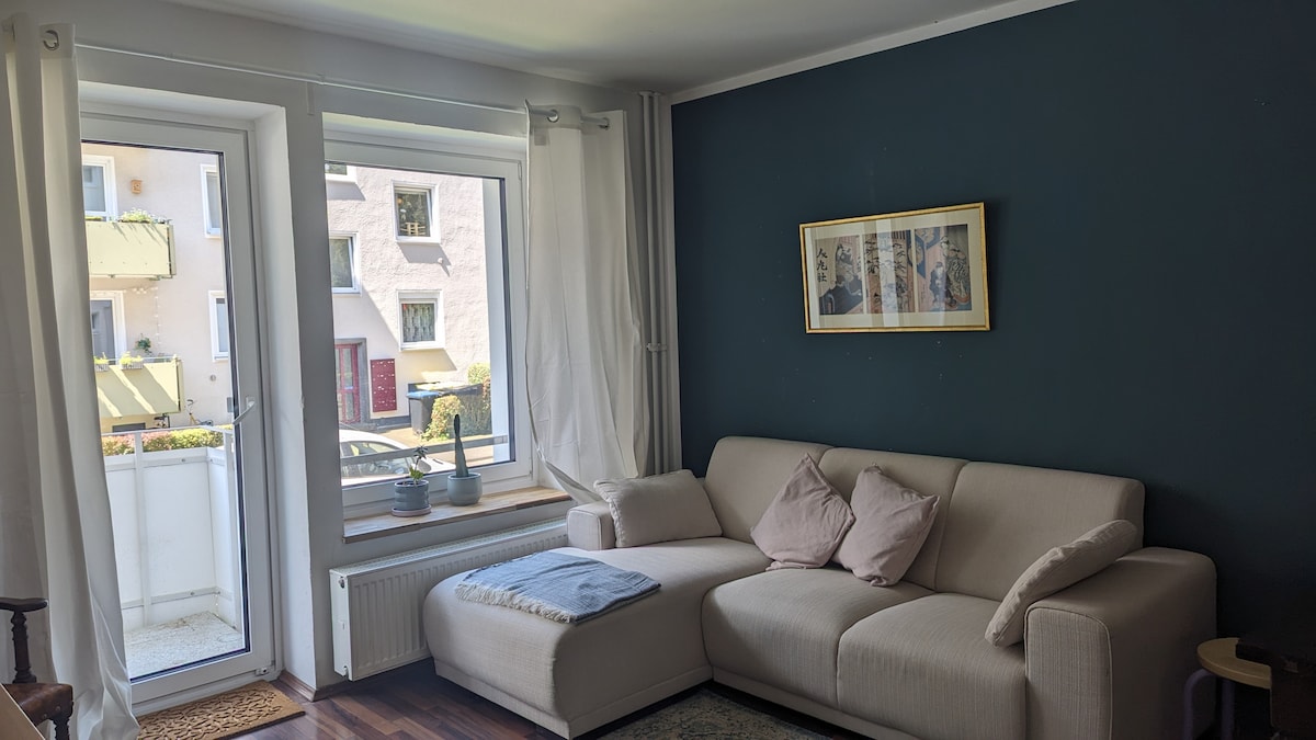 Popular Airbnb listing: Quiet trendy central area in Neuehrenfeld