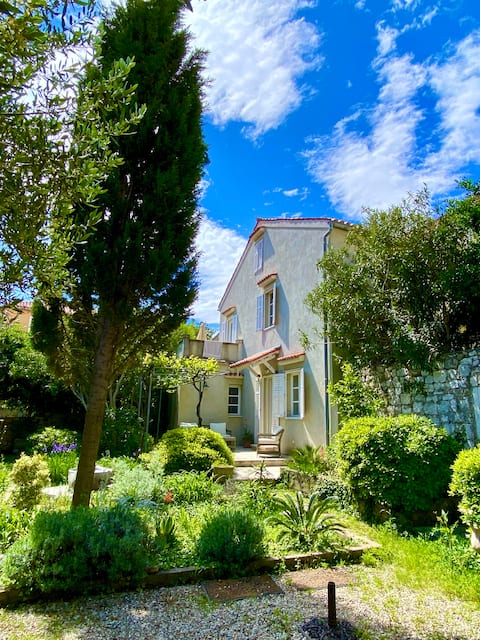Successful Airbnb property: The Happy Place in Rab