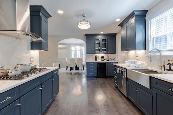 Spacious 5BR Boston Home • Near Fenway • Parking