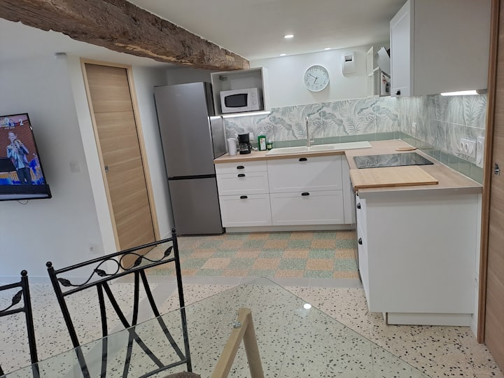 Bel Appartement T2 à 2 Min à Pied Du Centre Ville - Pézenas