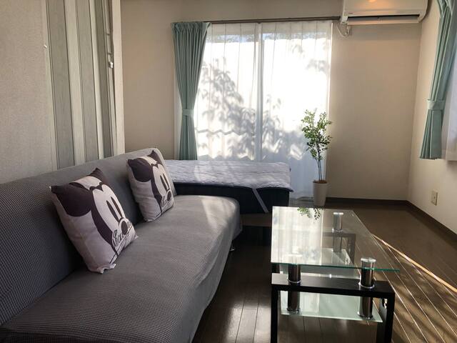 新宿＆渋谷&大久保近く!駅から5分。東京中心の私人别墅! 美しい桜と川(0ｍ)の眺め!専門会社の清掃 gallery image 3