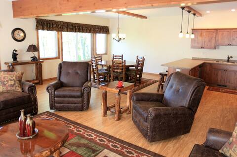 2 Bedroom Lakeside Getaway (Itasca AB)