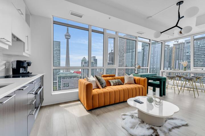 Designer 2BR & Study with spectacular city views gallery image 4