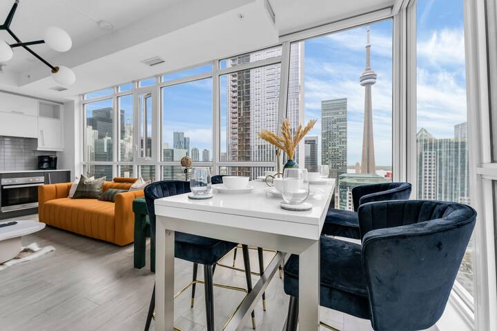 Designer 2BR & Study with spectacular city views gallery image 3