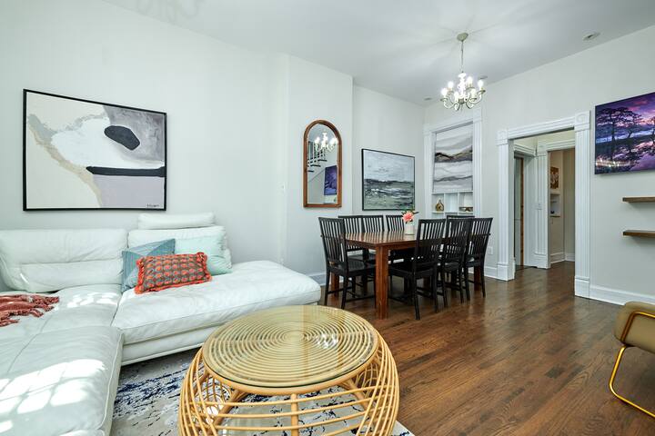 Private Downtown Retreat with Rooftop Oasis gallery image 5