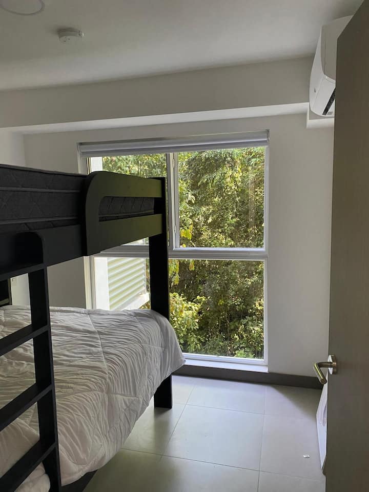 Cama Queen в litera