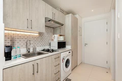 Top performing Airbnb: Romantic New Year's Studio @ Seven Palm w Beach in Palm Jumeirah
