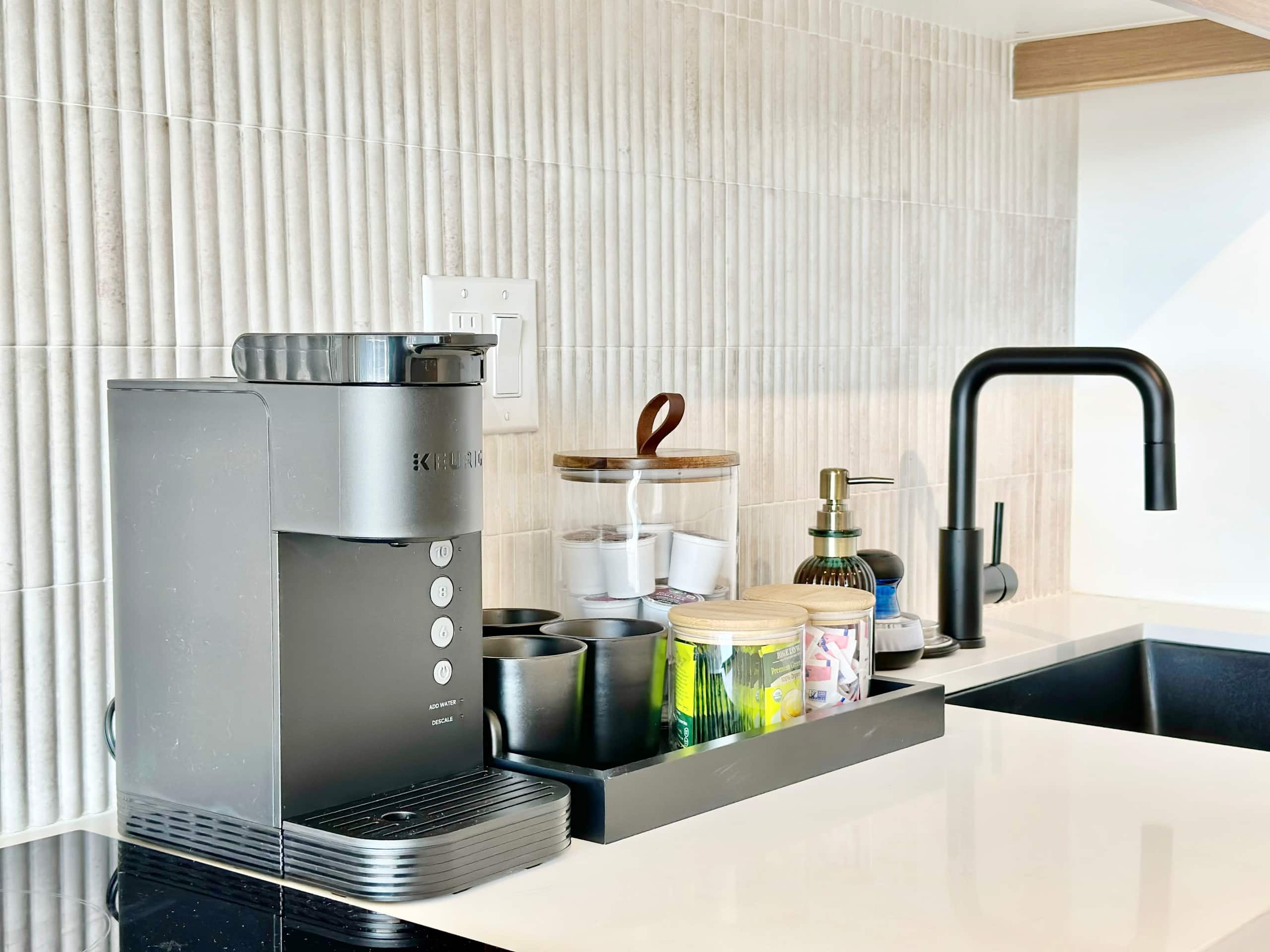 Top FL-Chic Upscale Studio w/2 Queens Near Beach - Image 22