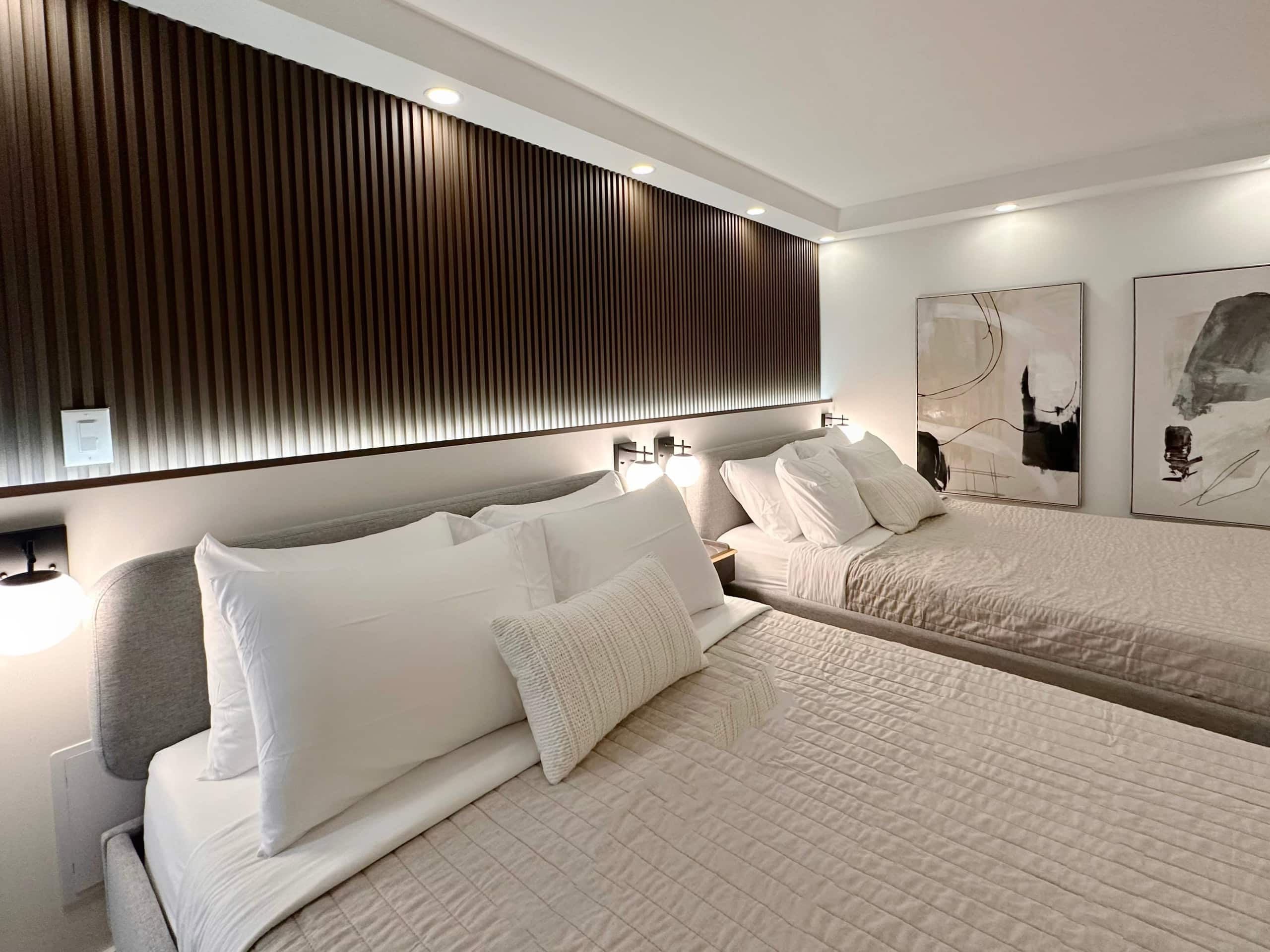 Top FL-Chic Upscale Studio w/2 Queens Near Beach - Image 14