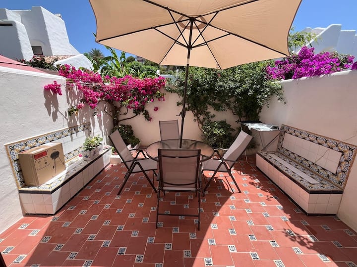Estepona-villacana Bonita Villa Al Lado Del Mar - Costa del Sol