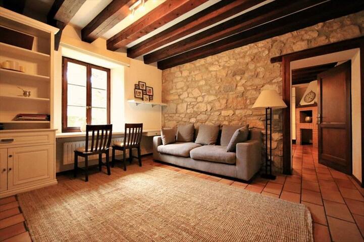 Beautiful house at a 20 min drive from Geneva ! gallery image 4