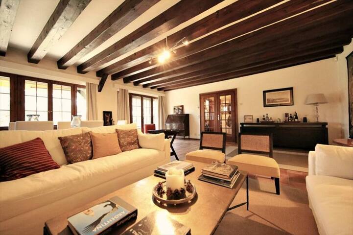 Beautiful house at a 20 min drive from Geneva ! gallery image 2