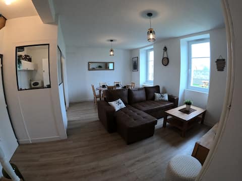 Quiet house in the town center