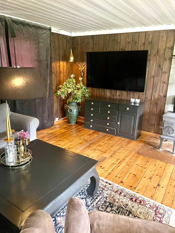 Life is the best in the cabin!