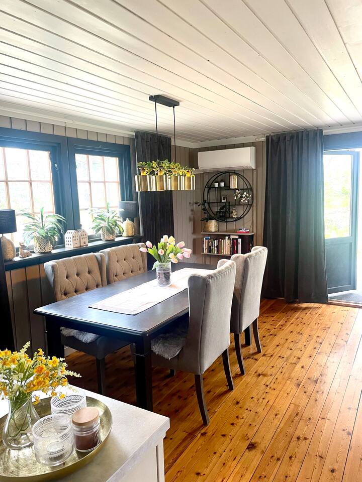 Life is the best in the cabin!