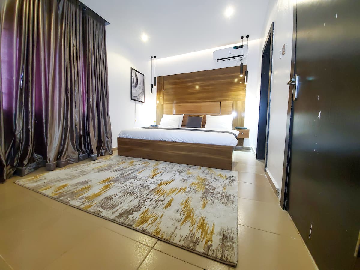 Airbnb