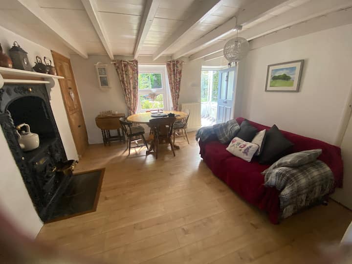 Quaint Cosy Country Cottage - Porthtowan