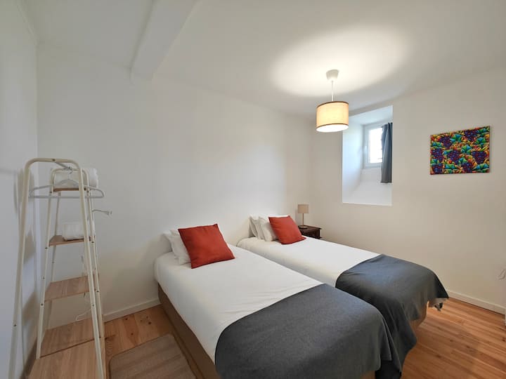 Carnide 1913 E (1br Apt) - Odivelas