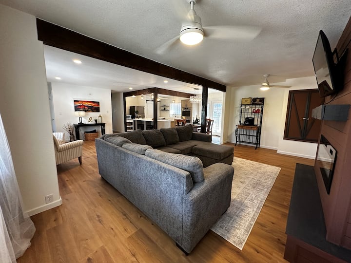 Mountain Cottage - Colorado Springs, CO
