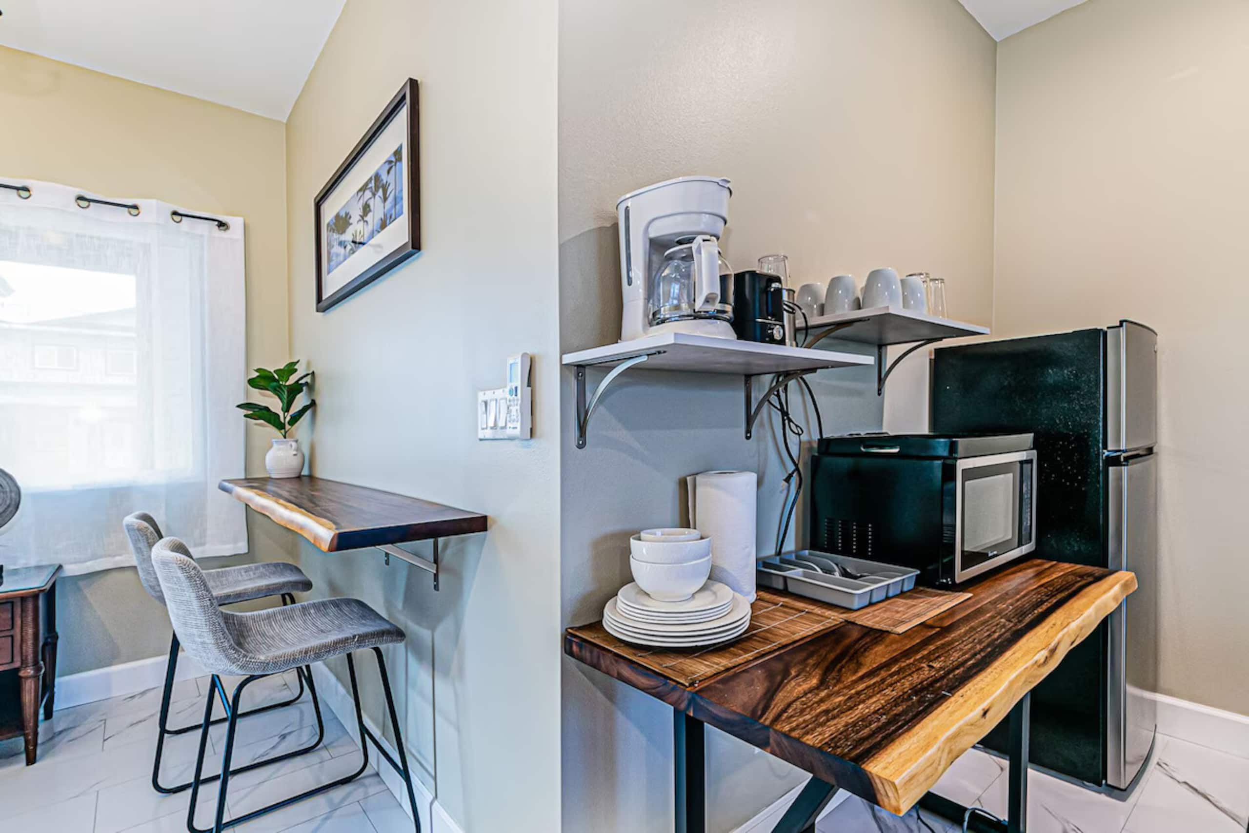 Home in Hilo · ★5.0 · 5 bedrooms · 6 beds · 4 shared baths - Image 12