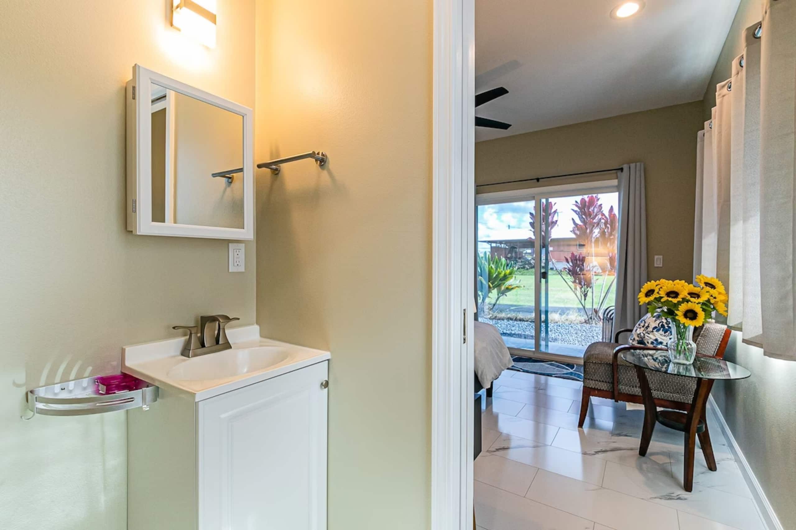 Home in Hilo · ★5.0 · 5 bedrooms · 6 beds · 4 shared baths - Image 50