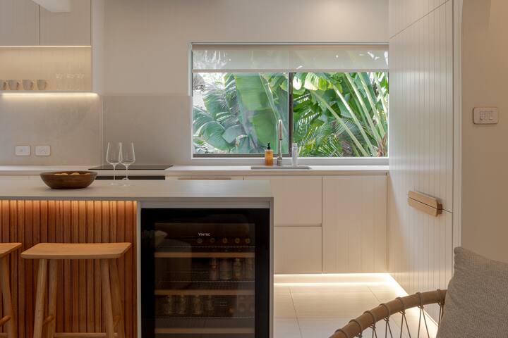 Palm Paradiso gallery image 2