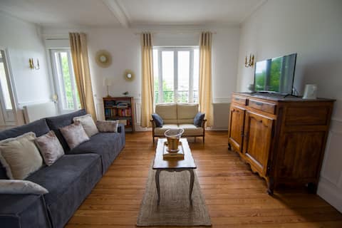 Popular Airbnb listing: Le Petit Cosy Champenois in Épernay