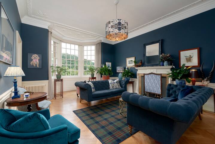 Elegant 17th Century Villa – Edinburgh gallery image 2