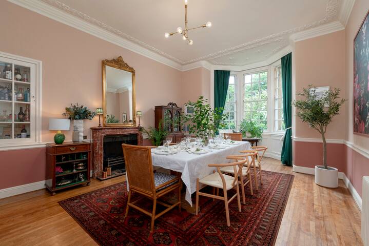 Elegant 17th Century Villa – Edinburgh gallery image 5