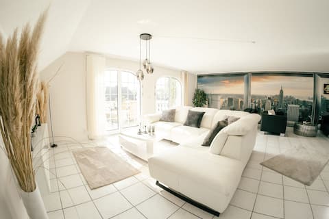 Apartment with Mediterranean flair