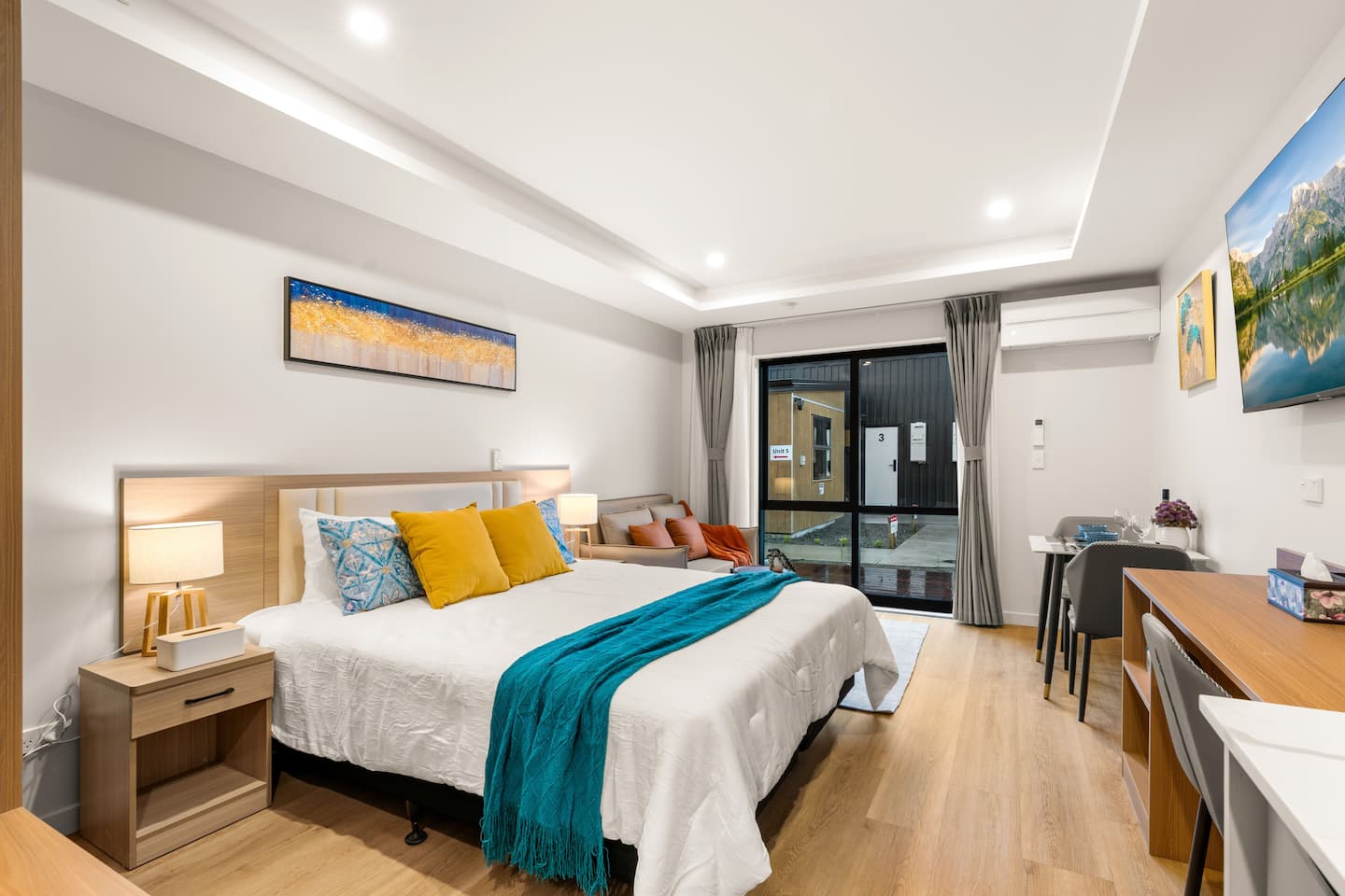 New Stylish1 Bedroom Premium Studio/kingbed Unit B 1