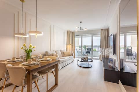 Ambria Apartments Sun Towers B96