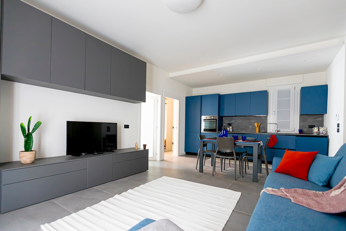 Proprietà Airbnb di successo: Stylish three-room apartment near the sea and bike path a Imperia