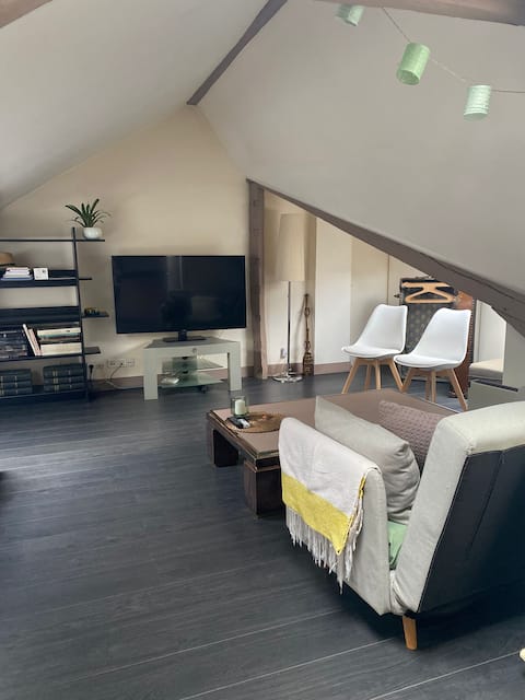 Top performing Airbnb: Studio in Boulogne Billancourt